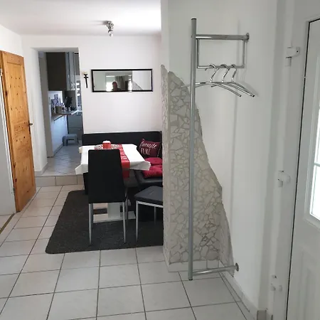 דירה Ehemaliger Bauernhof גונצנהאוזן